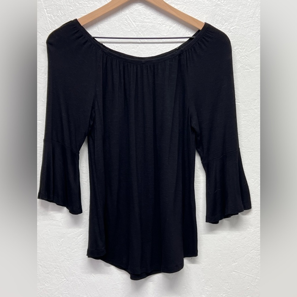 WOMEN’S- No Boundaries Top - Black - S